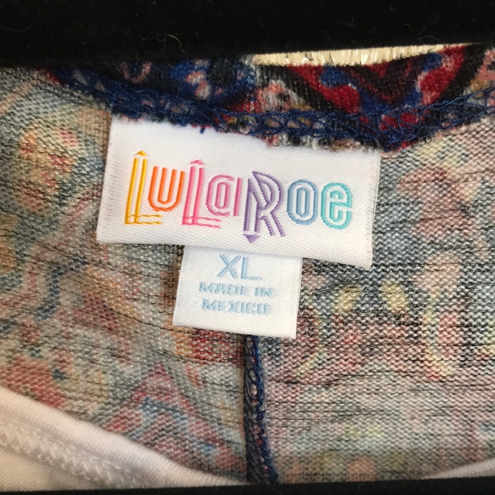 Lularoe Joy Layering Vest - Picture 4 of 4